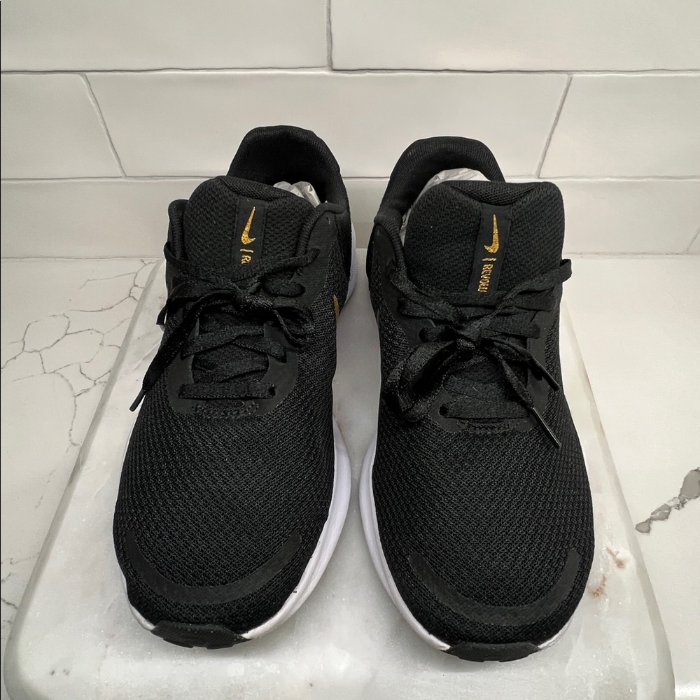 Nike Black & Gold Athletic Running Trainers - Picture 5 of 8